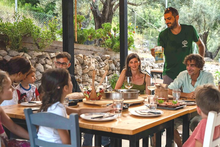 Traditional Food tour & Olive oil tasting in Kalamata